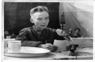 1978年李正德老师在榆林讲课.png