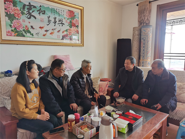 20260202慰问  王辉.jpg