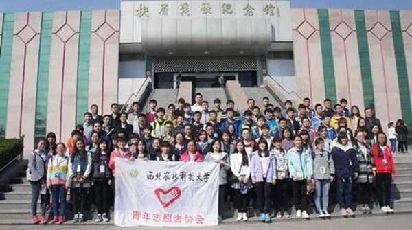 组织大学生参观陕西扶眉战役纪念馆.png